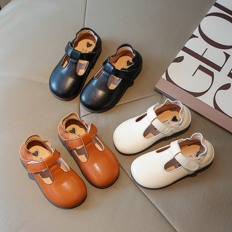 2023. aasta uued pehmed konksu ja silmuse T-rihmaga tüdrukute vabaajajalatsid Drop Shipping Boys nahast kingad platvorm libisemiskindlad laste tüdrukud mokasiinist kingad