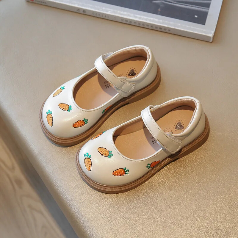 Armsad redismustriga beebitüdruku nahast kingad tikandid koolikingad lastele tüdrukutele Printside ballipeokingad õpilaste jalatsid H06182