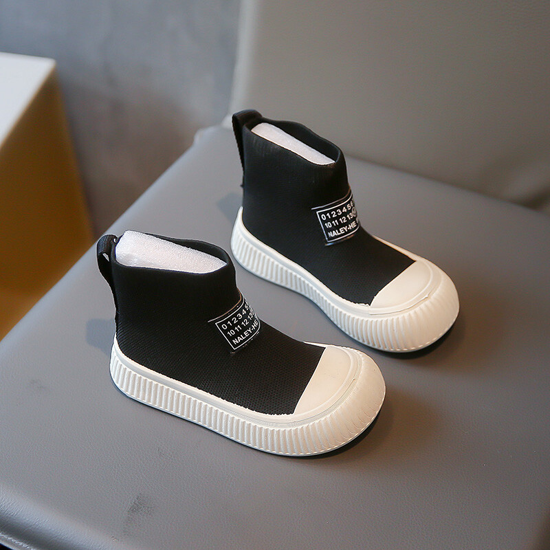 2023. aasta uued sügisesed beebijalatsid Koo hingavad laste saapad, poistele, poolsaapad, pehme tald, vabaaja moed väikelaste tüdrukute saapad