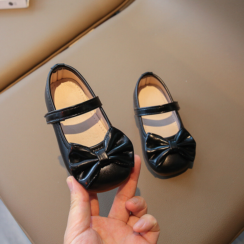 Dječje kožne cipele Sweet Bow Girl Princess s plitkim ustima, nove jeseni 2024.