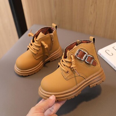 Sügis Uued Laste Poolsaapad Mood Pehme Mugavus Tüdrukutele Poistele Spordijalatsid Ümmarguse ninaga Printsess Tossud Väikelapse nahast lumesaapad