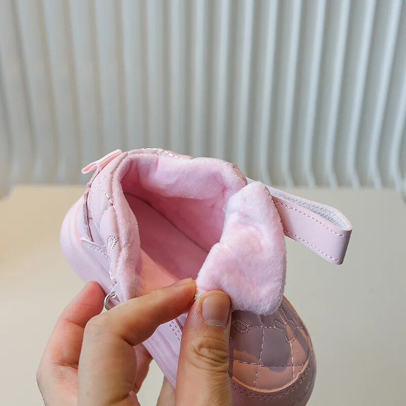 Lastele karusnahaga lumesaapad Poisid Tüdrukud Soojad puuvillased saapad Retro Stripe 2024 Talv Uus mood Laste Lühikesed Saapad Sport Stiil