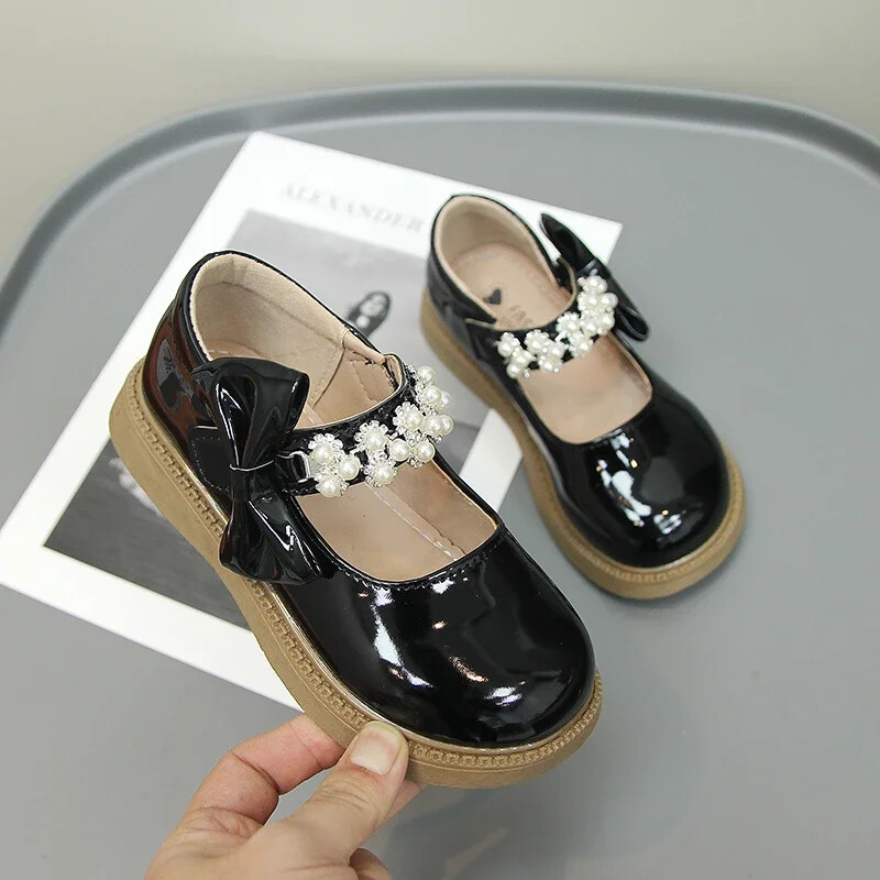 Pantofi din piele pentru fete Arcă de modă pentru copii cu perle Prințesă șic lucioasă Copii versatile mocasini superficiali pentru petrecere nuntă 2024