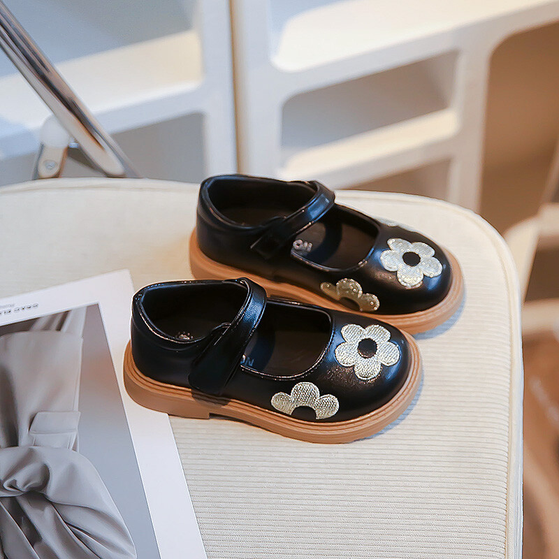 Φθινοπωρινά πολύχρωμα δερμάτινα παπούτσια για κορίτσια με αντιολισθητικό κέντημα με μαλακό κάτω μέρος για κορίτσια PU δερμάτινα παπούτσια Sandalias De Mujer