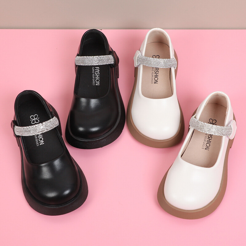 Tüdrukute nahast jalatsid peole pulmadeks Moodsad lapsed Printsessikingad Moodsad lastejalatsid Libedusevastased kingad Kõik sobivad