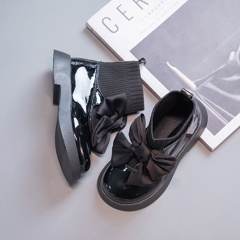 Tüdrukute must libisemiskindel laste moekar Elegantne 2022. aasta läikiv Ühendkuningriigi vormiriietus Laste koolikingad Lihtsad vabaaja 2022. aasta sokkisaapad hingavad