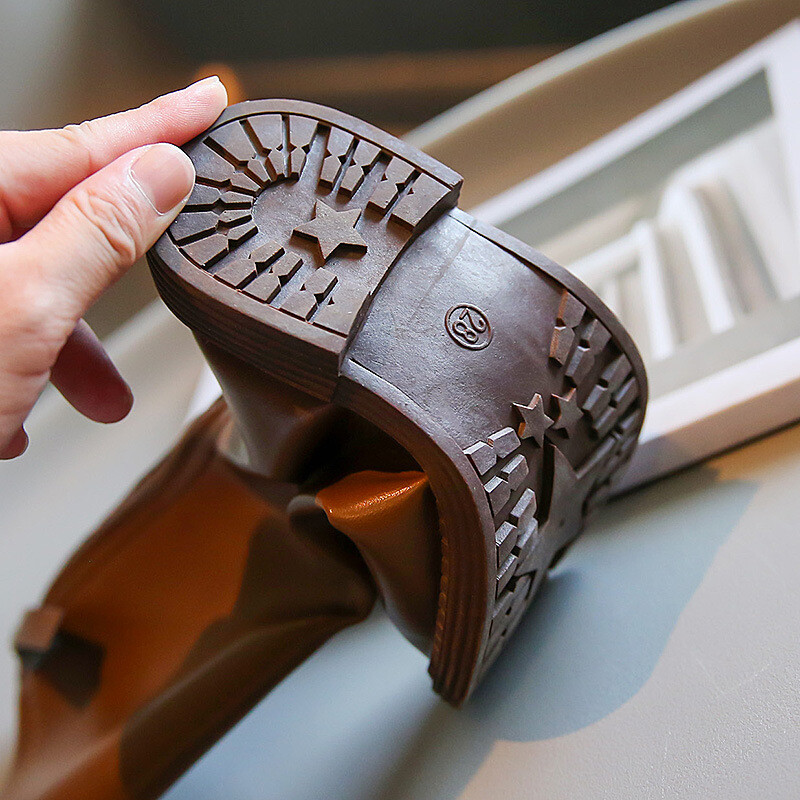 Tüdrukute kõrged saapad 2022, sügis ja kevad, uus Jaapani stiilis printsess Catwalk nahast kingad Lastemood Lihtne libisemisvastane PU