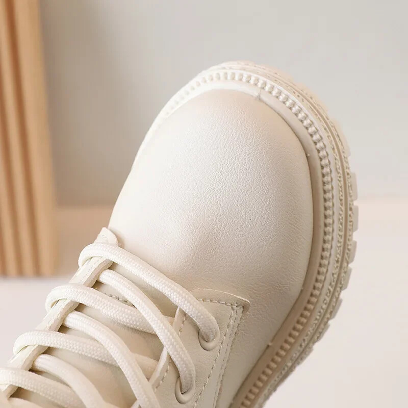 2023 Beež Tüdrukute Saapad Külje Tõmblukk Lihtne Libisemisvastane Vabaajajalatsid Mitmekülgsed Pehmed Poiste Briti Stiilis Laste Lühikesed Saapad PU