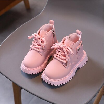 Sügistalv Laste vabaajasaapad Pehmed soojad puuvillased lumekingad Nahk veekindlad lapsed mood lumesaapad Sporditossud