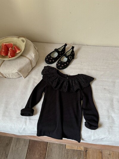 Tüdrukute pitstriibuline särk 2023. aasta sügise uus korea elastne pikkade varrukatega T-särk, mitmekülgne topp väikestele tüdrukutele