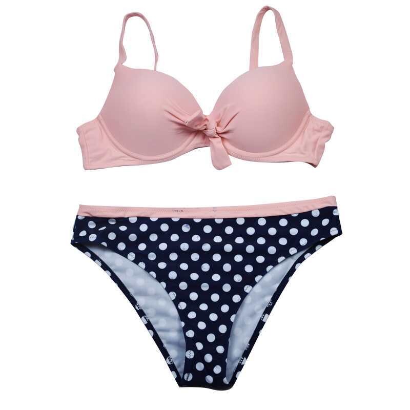 Populaarne väliskaubanduse naiste poolitatud ujumistrikoo Seksikad Euroopa ja Ameerika bikiinid, värvi sobivad naiste jaoks