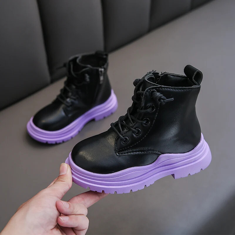 2023. aasta sügis ja talv Uued Laste poolsaapad Briti stiilis ümmarguse ninaga poistele Paks tallaga lühikesed saapad Lastele vabaaja saapad tüdrukutele PU