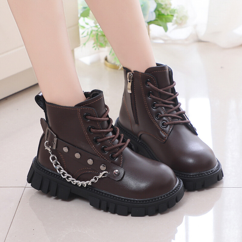 Nove crne modne kratke čizme za djevojčice u britanskom stilu, lanci, kopča, patentni zatvarač, hladno smeđe čizme za dječake, neklizajuće, dječje cipele 2023., uniseks