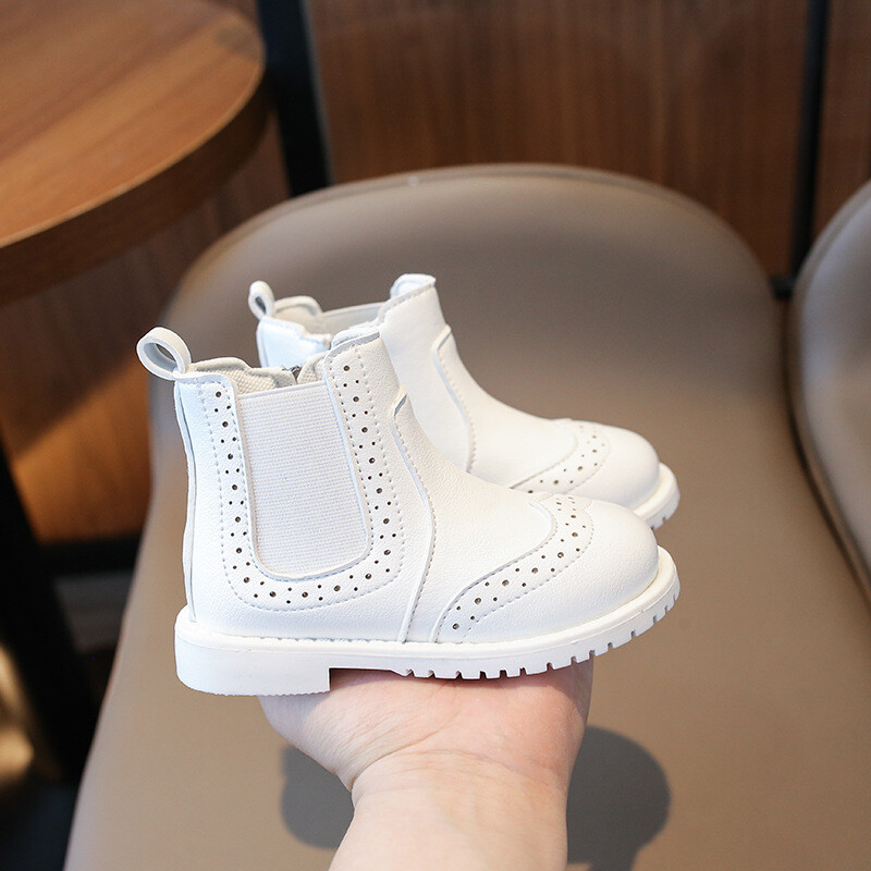 Jesen Nove dječje kožne čizme Dječaci Zgodne kratke čizme u britanskom stilu Djevojčice Modne čizme za princeze Dječje cipele od meke kože