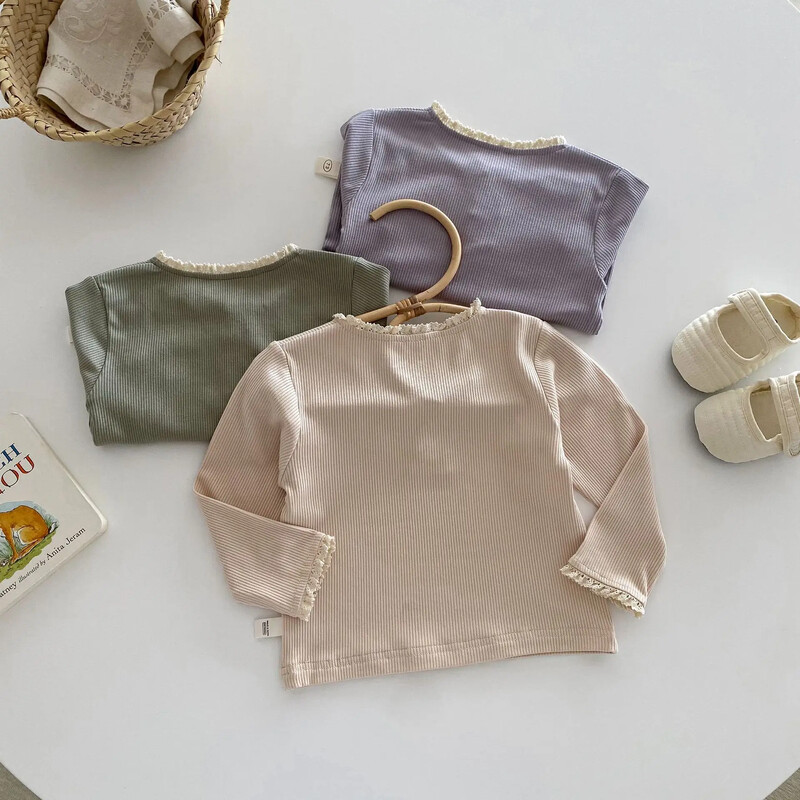Beebitüdrukute pikkade varrukatega T-särk, väikelaste laste soonik pullover Korea stiilis särgid 2024. aasta kevad-sügis lasteriided