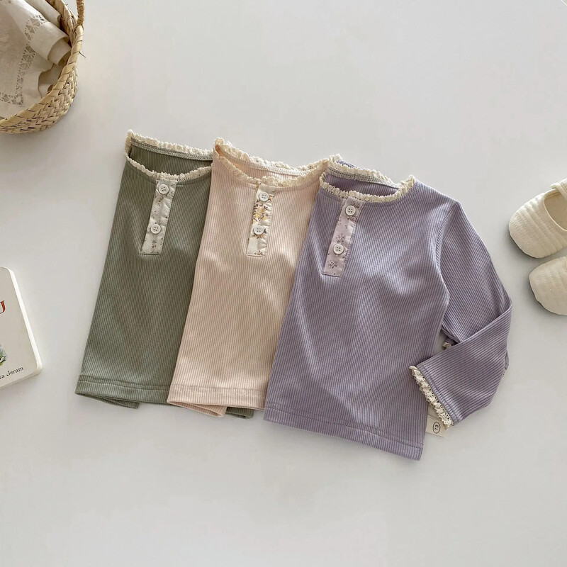 Beebitüdrukute pikkade varrukatega T-särk, väikelaste laste soonik pullover Korea stiilis särgid 2024. aasta kevad-sügis lasteriided