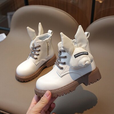 Laste tüdrukute nahksaapad 2024 Sügistalvine multifilm Jänes Lastele Puuvillapolsterdatud poolsaapad Pehme põhjaga vikerkaarekujulised vabaajajalatsid