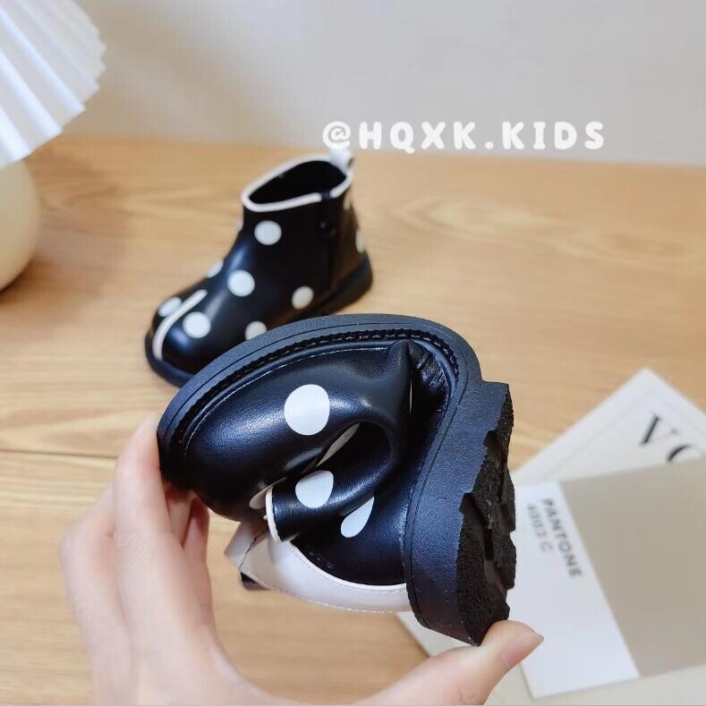 Korea versioon, lastesaapad, 2024. aasta sügistalvine moesuund Ehtsast nahast laste lukuga kingad, libisemisvastased tüdrukute saapad