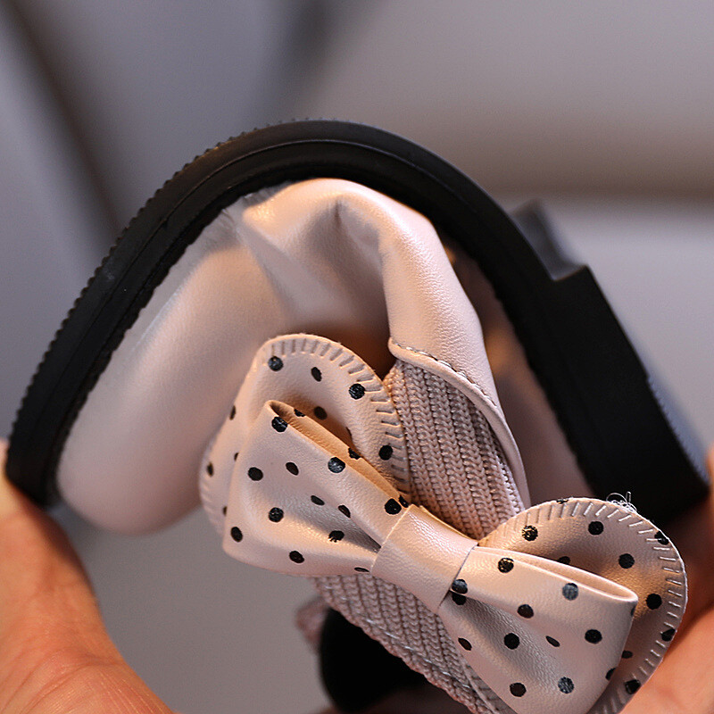 Ботуши за момиче Есенни нови кожени ботуши със сладък лък Универсална мека подметка Обувки за момичета на принцеса Памучни ботуши до глезена Маратонки за малки деца