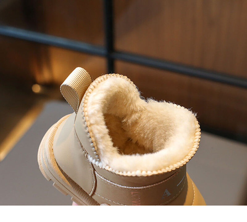 Talvised lumesaapad Tüdrukutele Paksud soojad plüüsist puuvillased kingad Libedusevastased teismeliste tüdrukute moodsaapad Veekindlad kunstkarusnahast kingad