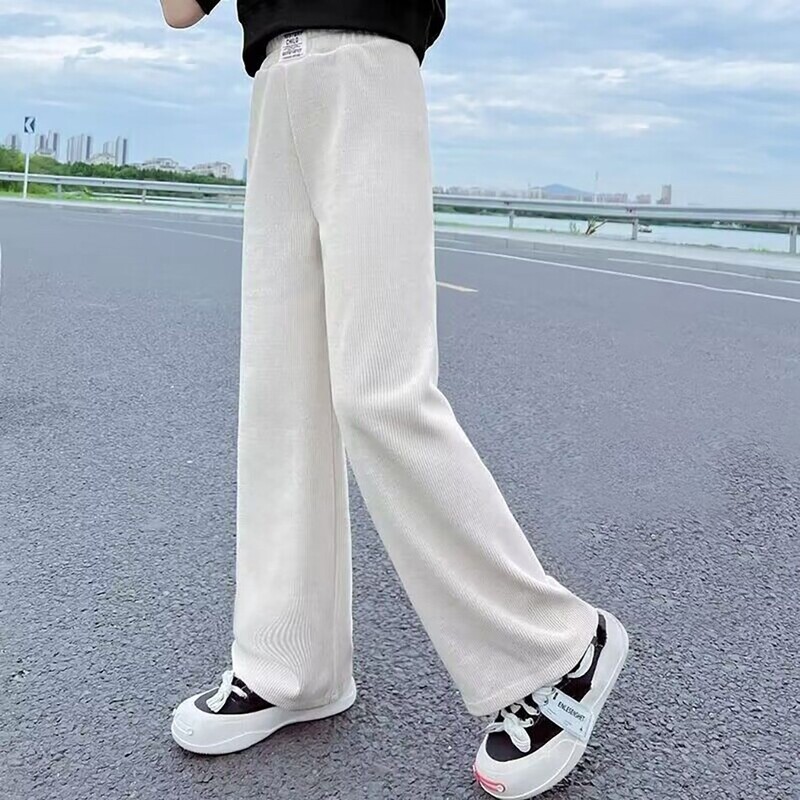 Tüdrukute laia säärega püksid Uued kevade ja sügise trendikas laste velvetist vabaaja sirge säärega püksid Tüdrukute trendi salenemist soodustavad pikad püksid