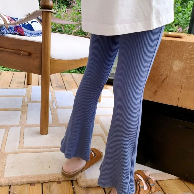 Lastele Tüdrukutele Flare Säärised 2024 Uus Saabumine Laste Slim Fit Püksid Tüdrukud Kevadsuvi puuvillased säärised Hallid mustad püksid