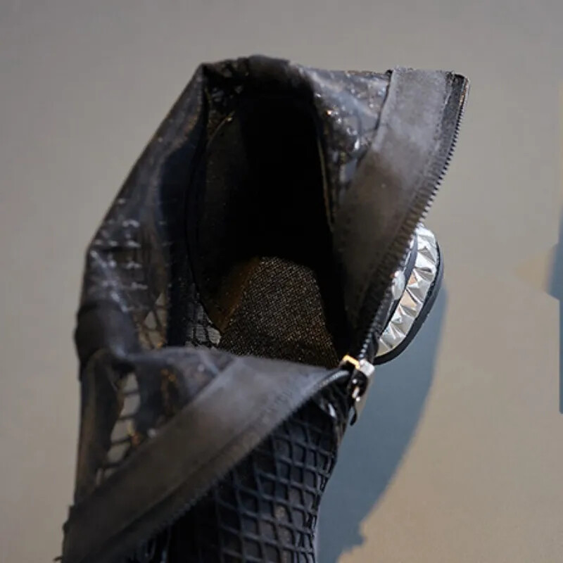 2024. aasta uued suvesaapad tüdrukutele Moodsad võrkkangast hingavad lühikesed saapad Laste ühevärvilised mitmekülgsed peosandaalid