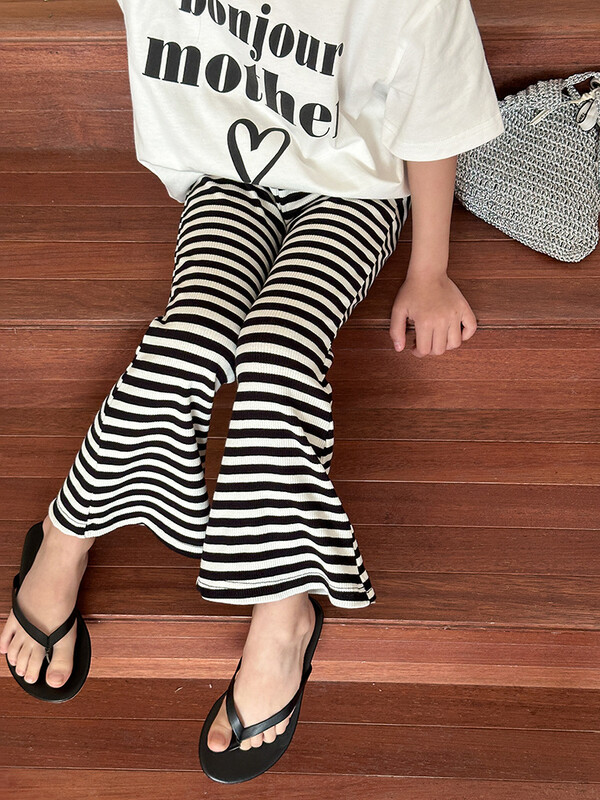 Îmbrăcăminte pentru copii Pantaloni pentru copii 2024 Noua modă de vară în stil coreean Toate se potrivesc Pantaloni evazați cu elastic înalt, negru, alb