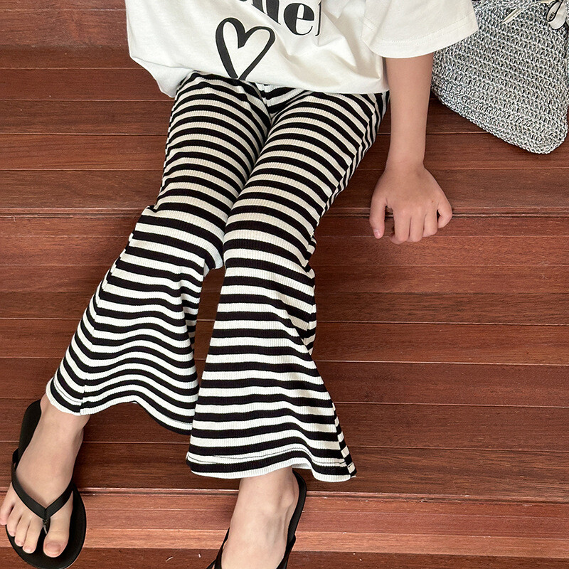 Îmbrăcăminte pentru copii Pantaloni pentru copii 2024 Noua modă de vară în stil coreean Toate se potrivesc Pantaloni evazați cu elastic înalt, negru, alb
