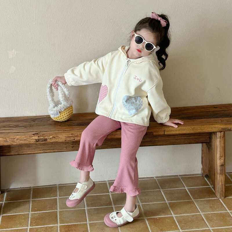 Панталони за момичета 2024 г. Есенни нови детски дрехи Корейски стил Бебешко момиче Сладко дъно Клеш панталони Ежедневни прости и ежедневни