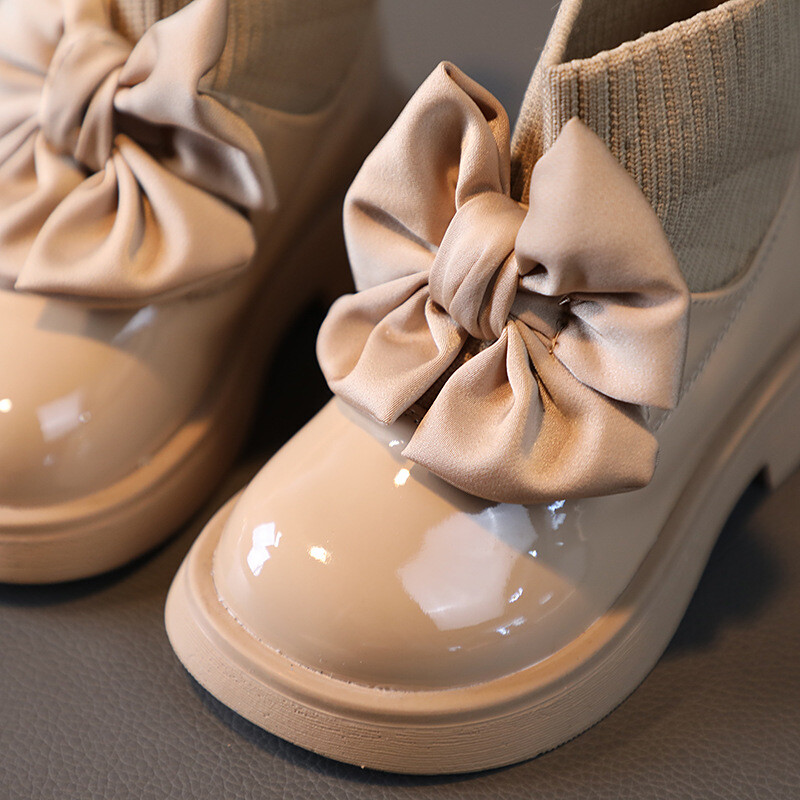 Ботуши за момичета 2023 Модни лъскави ежедневни ботуши с пеперуди за бебета момичета Удобни дишащи обувки за момичета Външни маратонки