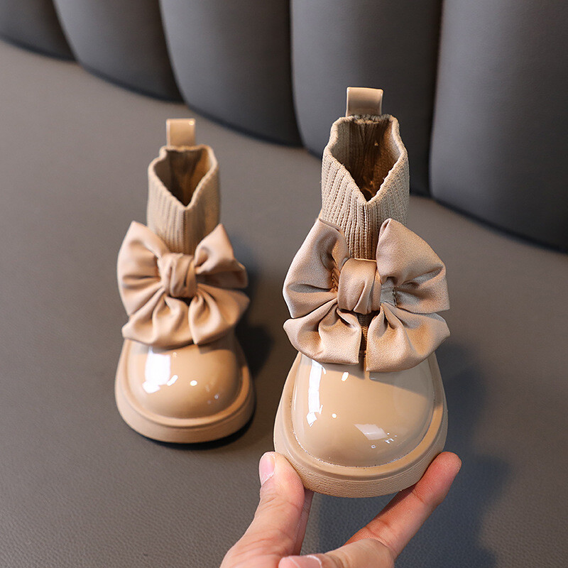 Ботуши за момичета 2023 Модни лъскави ежедневни ботуши с пеперуди за бебета момичета Удобни дишащи обувки за момичета Външни маратонки