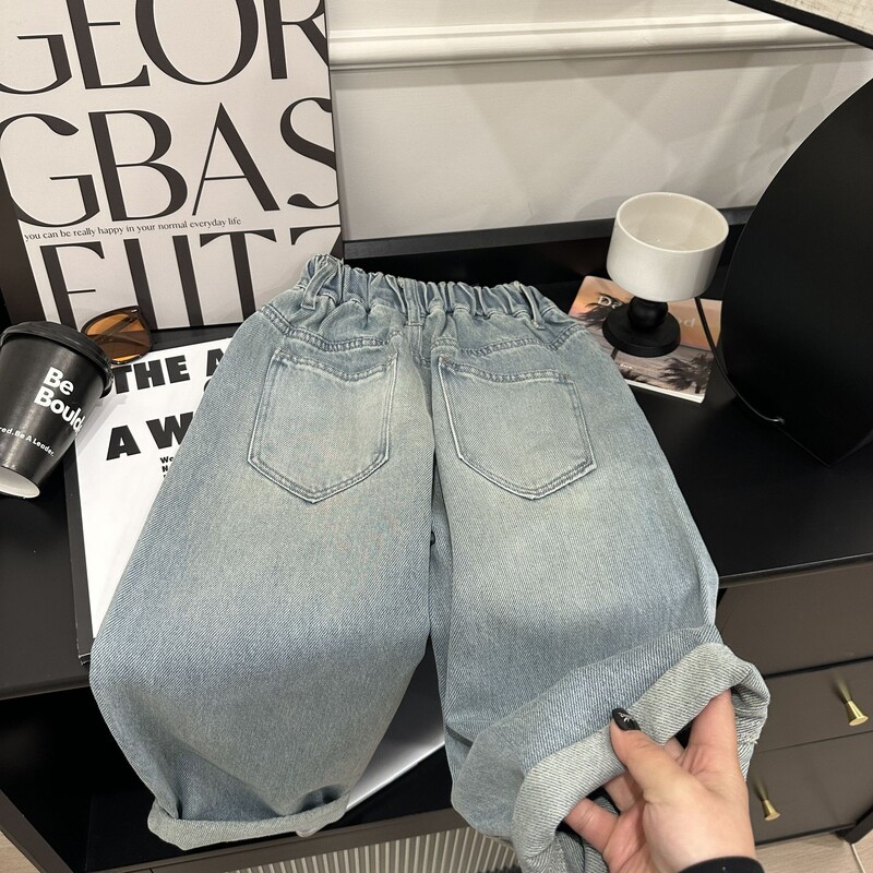 Korejske proljetne dječje traper hlače za dječake 2024. Traperice s rupama na koljenima za mlade dječake Traperice s elastičnim strukom Kontrastne ravne hlače za malu djecu