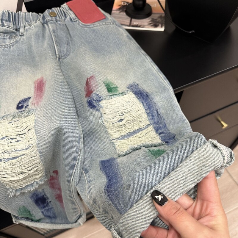 Korejske proljetne dječje traper hlače za dječake 2024. Traperice s rupama na koljenima za mlade dječake Traperice s elastičnim strukom Kontrastne ravne hlače za malu djecu