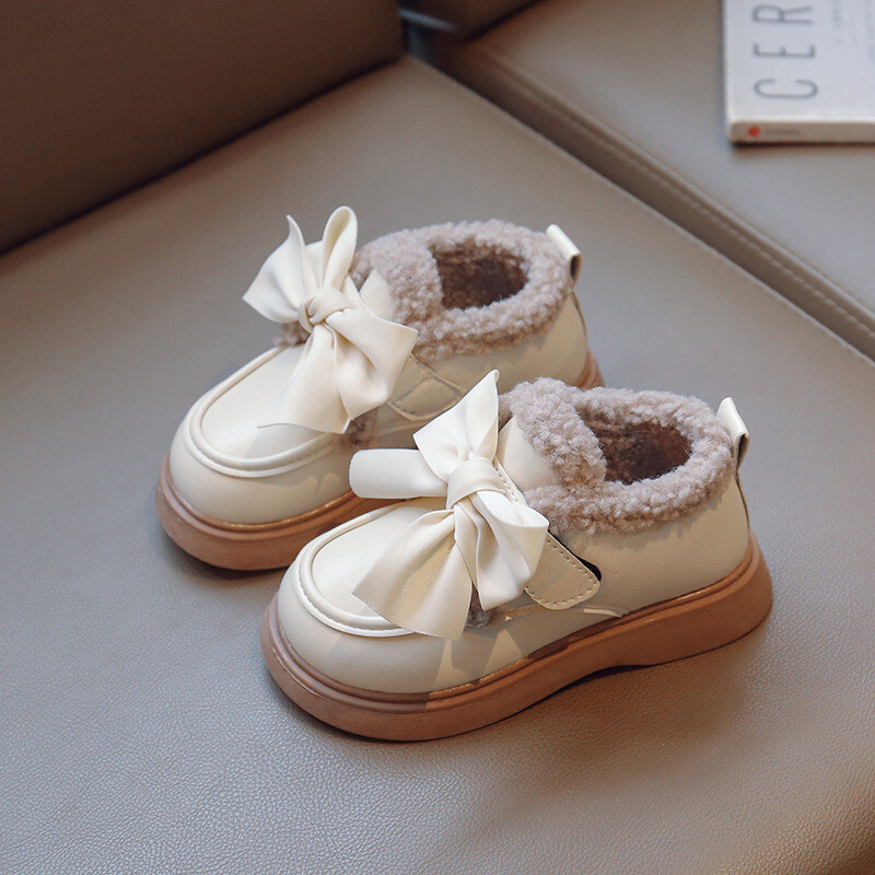 Talvised lumekingad Sügissed Bowknot Tüdrukute kingad Mood Pehmed libisemisvastased plüüsist soojad jalanõud spordijooksujalatsid Laste vabaajajalatsid
