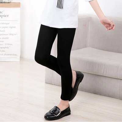 Летни едноцветни клинове за момичета Тесни панталони Модален памук Бебешки момичета Скъсени панталони с дължина до глезена за деца Пролетни дрехи