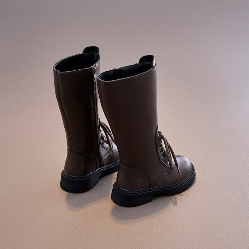 Tüdrukute printsessi kõrged saapad 2024 Uus mitmekülgne disainer, nööriga laste kausaalsed saapad, sügisene libisemiskindlad laste ühevärvilised pikad saapad