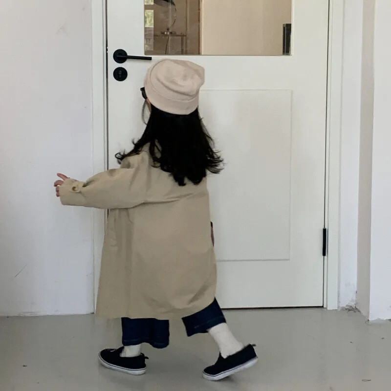 Ветровка за момичета Корейско есенно детско облекло Палто Корейско палто със средна дължина, яка с джоб с копчета