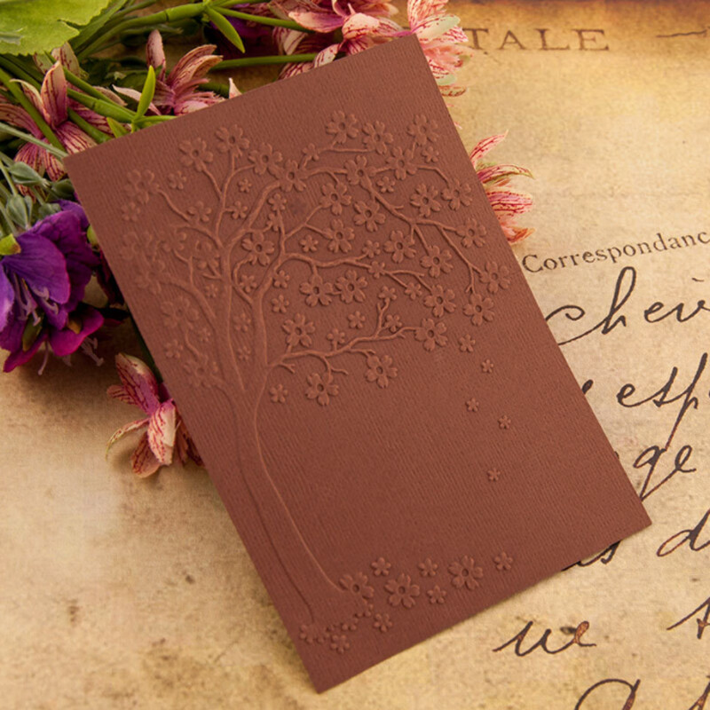 10,5 * 14,8 cm jõulupuu plastist reljeefne reljeefne mall DIY väljalõigete raamatu ajakiri Fondant süvendatud albumikaart Valmistage šabloone