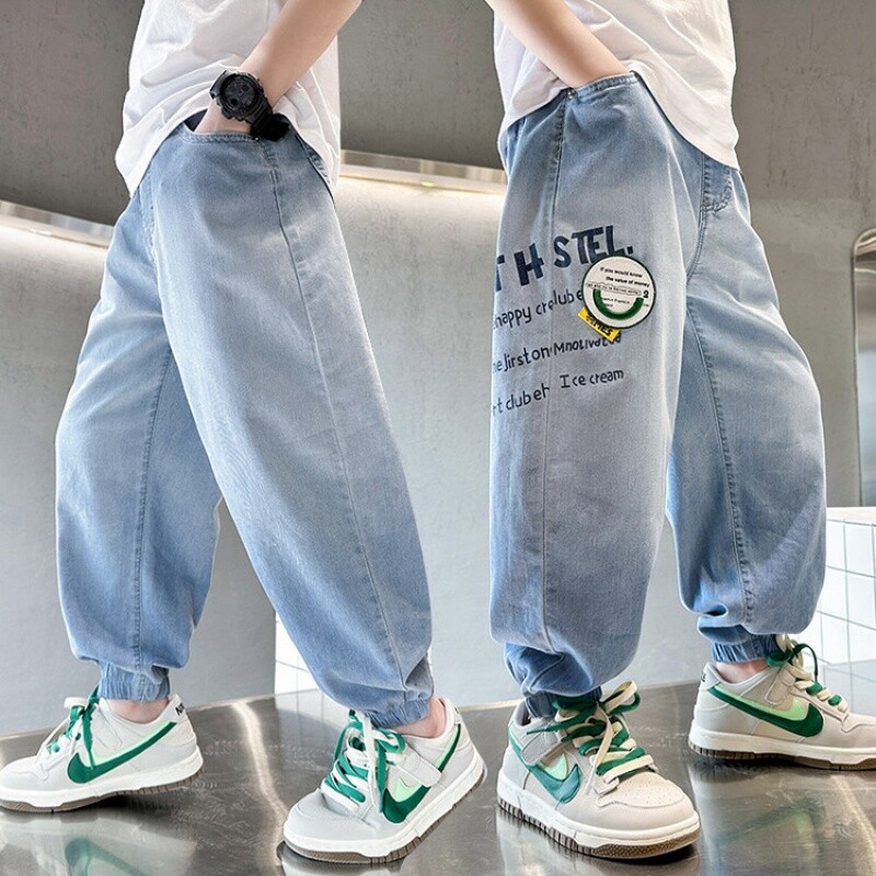 Suvised õhukesed vabaaja teksad poiste lahtised hingavad trükitud kirjaga teksariidest püksid Korea stiilis moodsad allääred 6-15 a