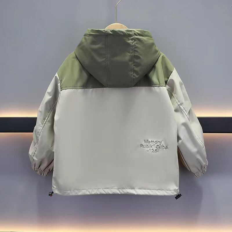 Kids Boys ülerõivad Kevad- ja sügisene laste mantel 2023 Uus Boys Loose Fit Sügisene Top Seni seeria tuulejope trend