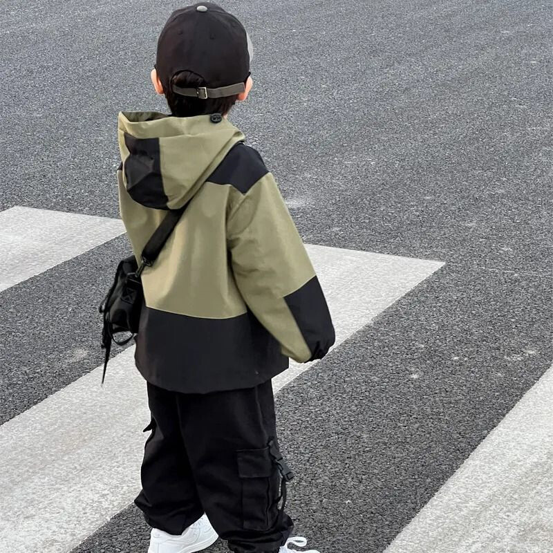 Dječački kaput Jakna Pamučna gornja odjeća Vjetrobran 2024 Blistavi kaput proljeće jesen Visokokvalitetna dječja topla odjeća