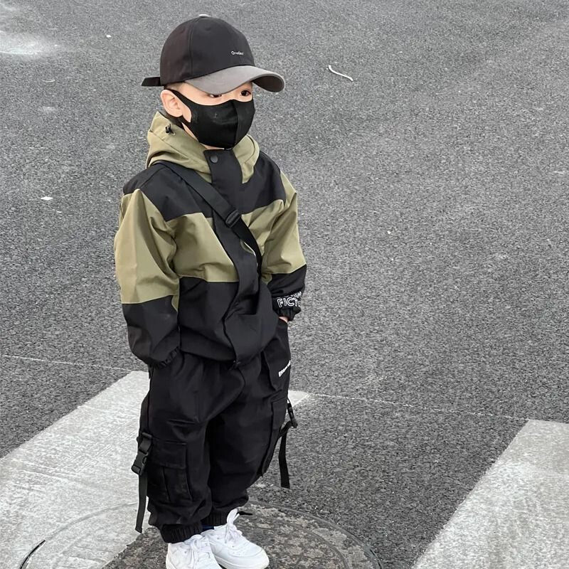 Dječački kaput Jakna Pamučna gornja odjeća Vjetrobran 2024 Blistavi kaput proljeće jesen Visokokvalitetna dječja topla odjeća