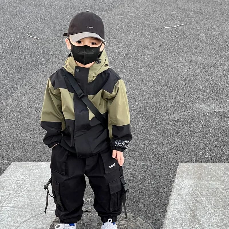 Dječački kaput Jakna Pamučna gornja odjeća Vjetrobran 2024 Blistavi kaput proljeće jesen Visokokvalitetna dječja topla odjeća