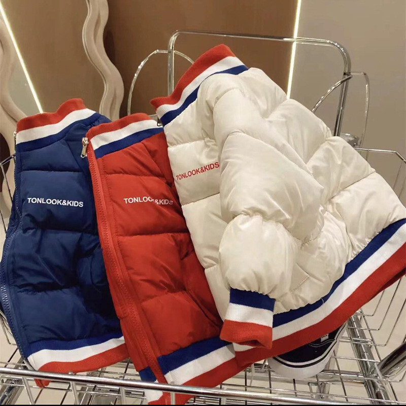 2023 Poiste jakid 2–10-aastastele lastele Ülerõivad Tüdrukutele Soe jakk Lasteriided Imikute ülerõivad Mood Lastele Tõmblukuga mantlid