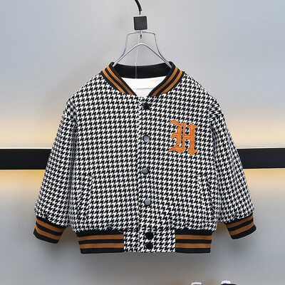 2024. aasta kevad- ja sügisene poiste moekas vaba aja veetmise hingav tikitud täht EH Thousand Bird ruuduline mantel, 2–8 aastat vana