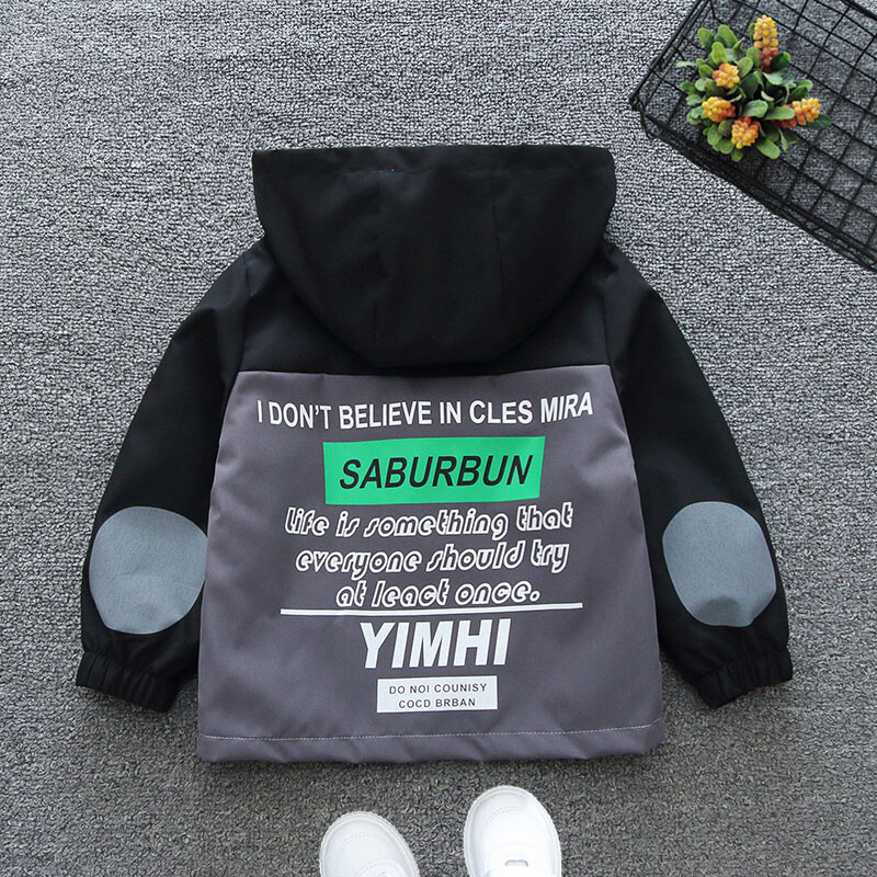 2024. aasta kevad- ja sügisene poiste vabaaja värviline plokkkirjaga tasku kapuutsiga tõmblukuga mantel lasteriided 1–8 a.