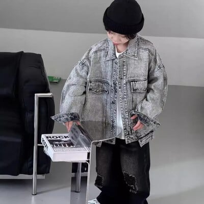 Dječja odjeća Traper jakna za dječake 2024. Novi jesenski dizajn u stilu, moderan, ležeran, jednostavan, dječji zgodan crni traper kaput