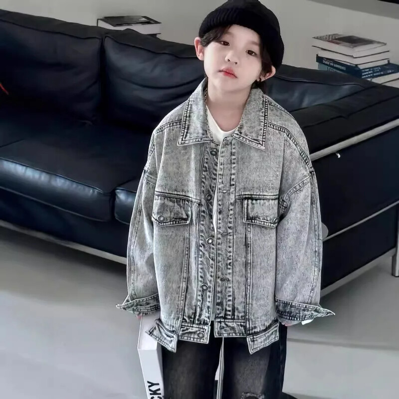 Dječja odjeća Traper jakna za dječake 2024. Novi jesenski dizajn u stilu, moderan, ležeran, jednostavan, dječji zgodan crni traper kaput