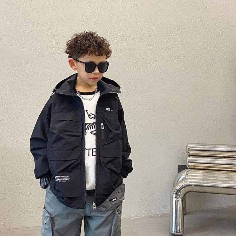 Suured kevadised teismeliste poiste mantlid, vabaaja kapuutsiga kampsun 5–14-aastastele lastele, kena tuulejakk